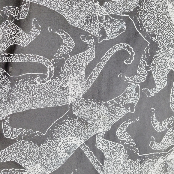 ❤️ The Limited black-and-white leopard print top size small - Picture 6 of 9